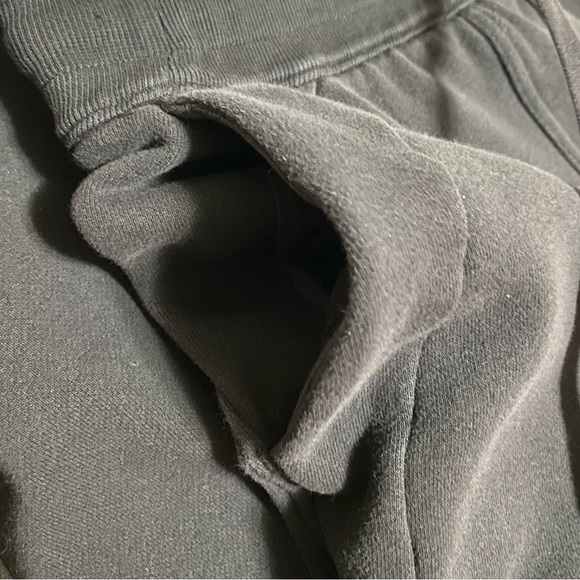 Lululemon black Scuba sweatpants EUC - 4 - Picture 10 of 13